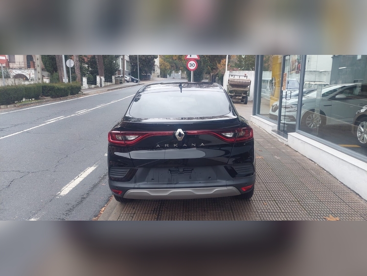 Renault Arkana 1.3 TCE 140CV foto 3